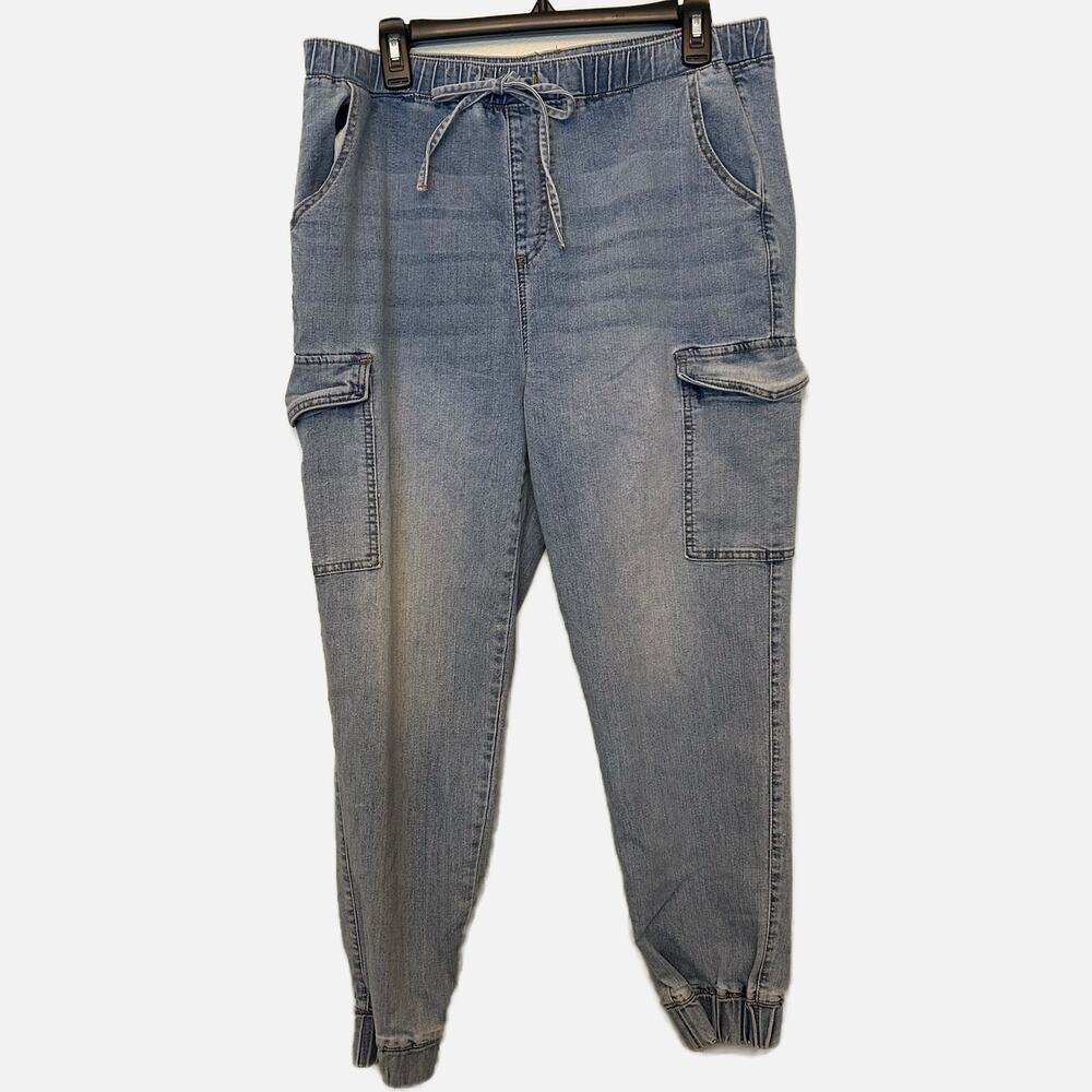 Steve Madden Boyfriend High Rise Elastic Waist Jogger Style Light Wash Jeans XL